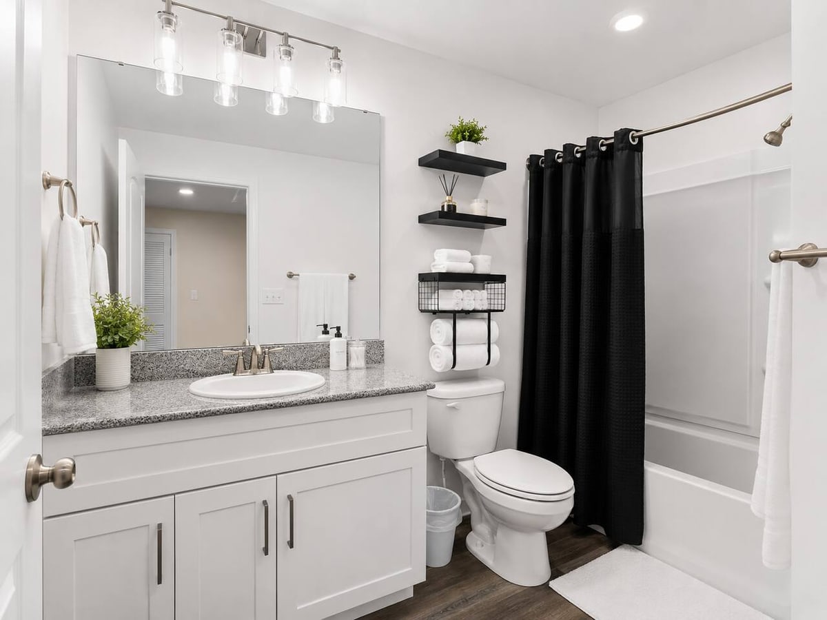 The Charlotte Townhouse, bathroom