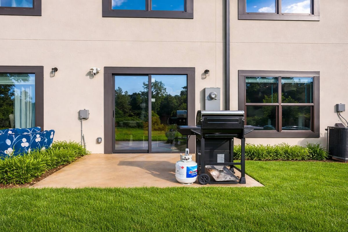 The Charlotte Townhouse, patio