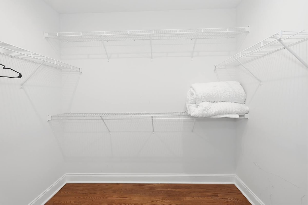 Atlanta Ranch Retreat, closet