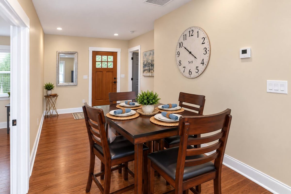Atlanta Ranch Retreat, dining area