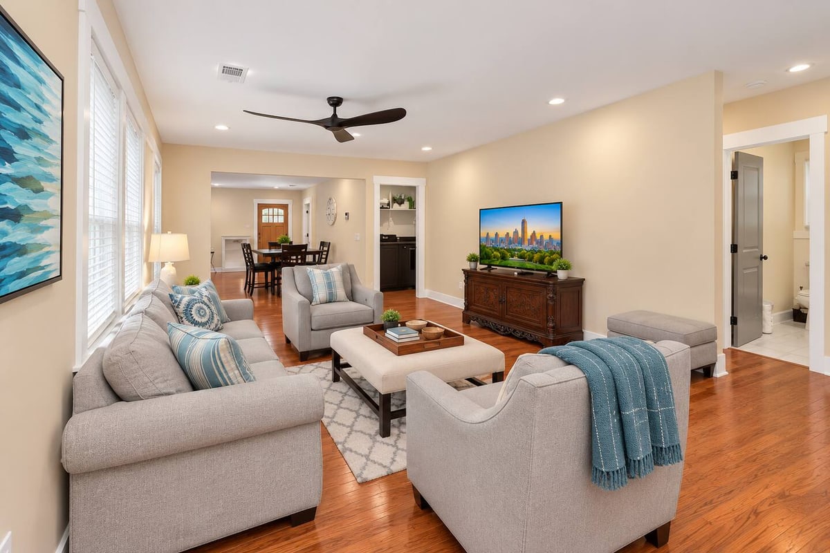 Atlanta Ranch Retreat, living room