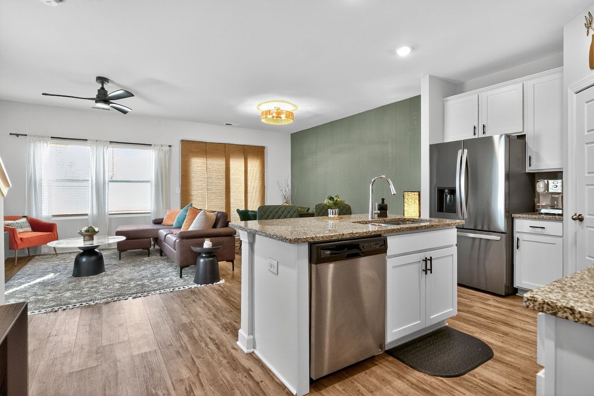 The Greenville Getaway, dining area