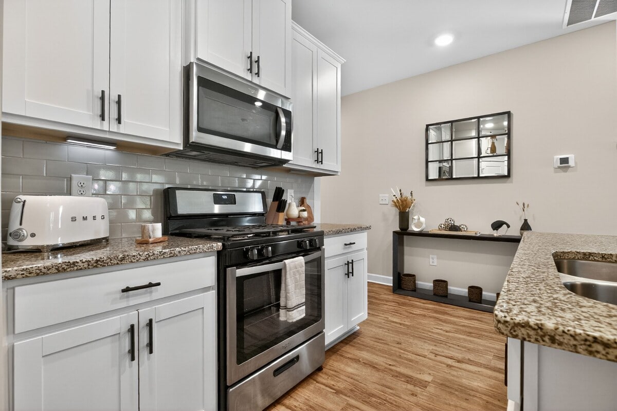 The Greenville Getaway, kitchen