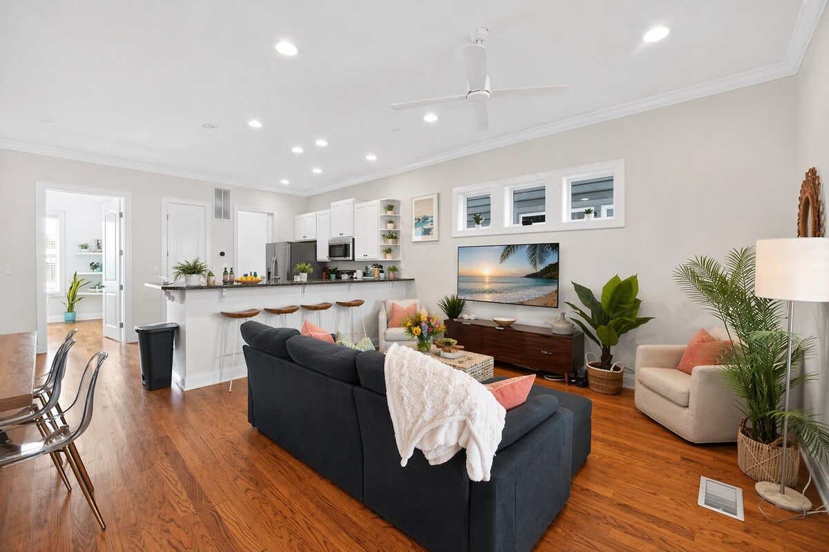 Sandy Toes Retreat, living room