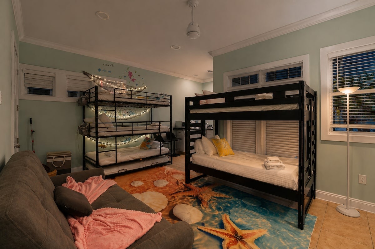 Flip Flop Studio, bedroom