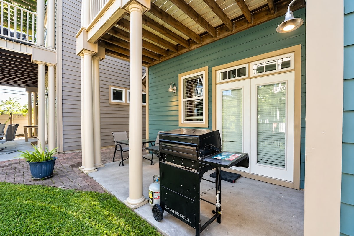 Flip Flop Studio, outdoor space