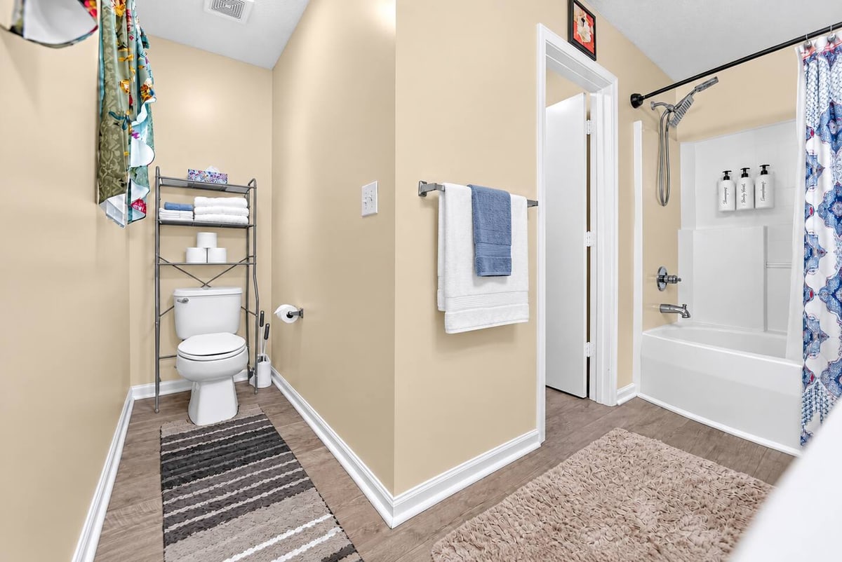 Charlotte Family Retreat, bathroom